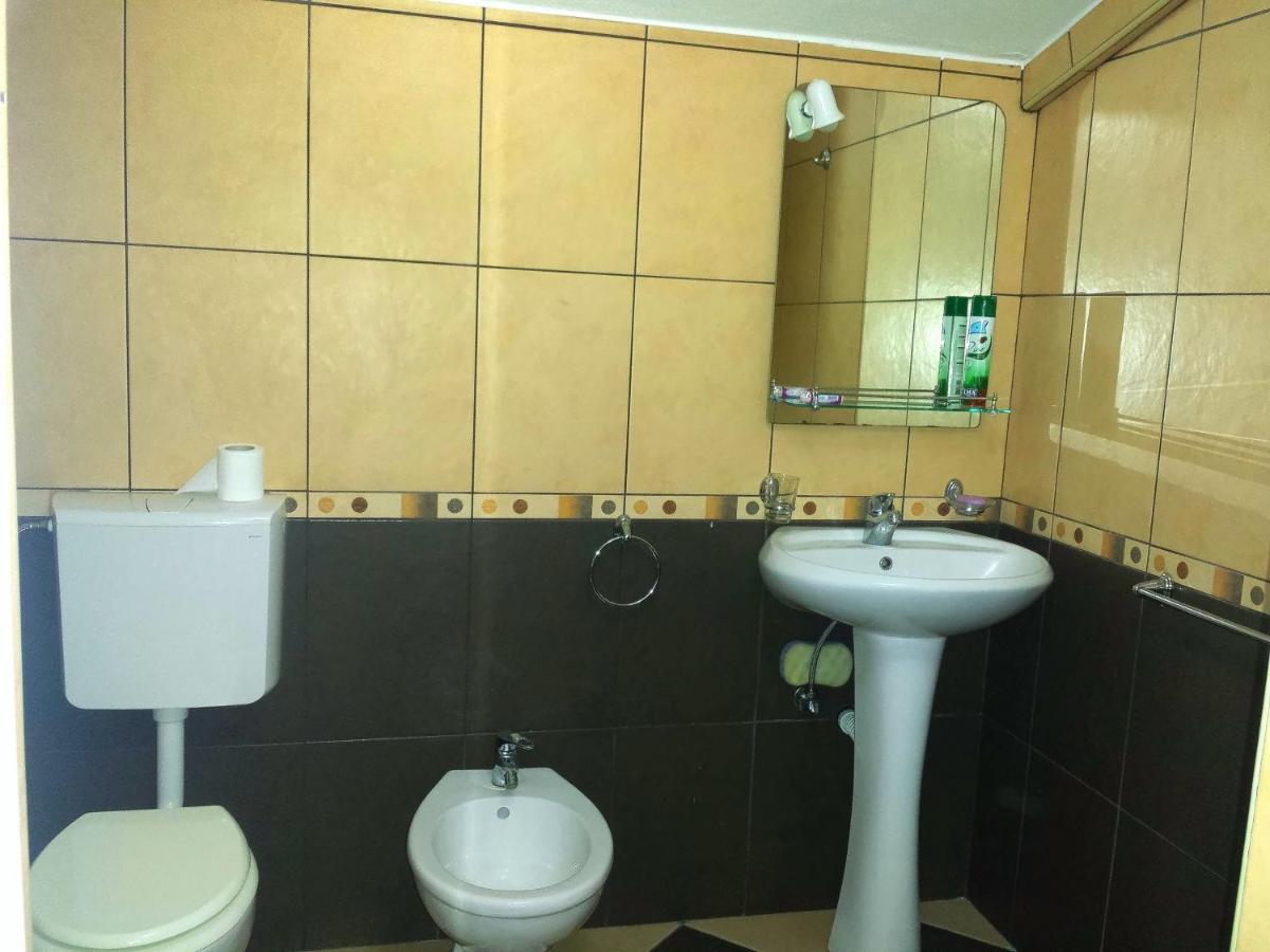 Hoxha rooms Ulcinj Habitación foto